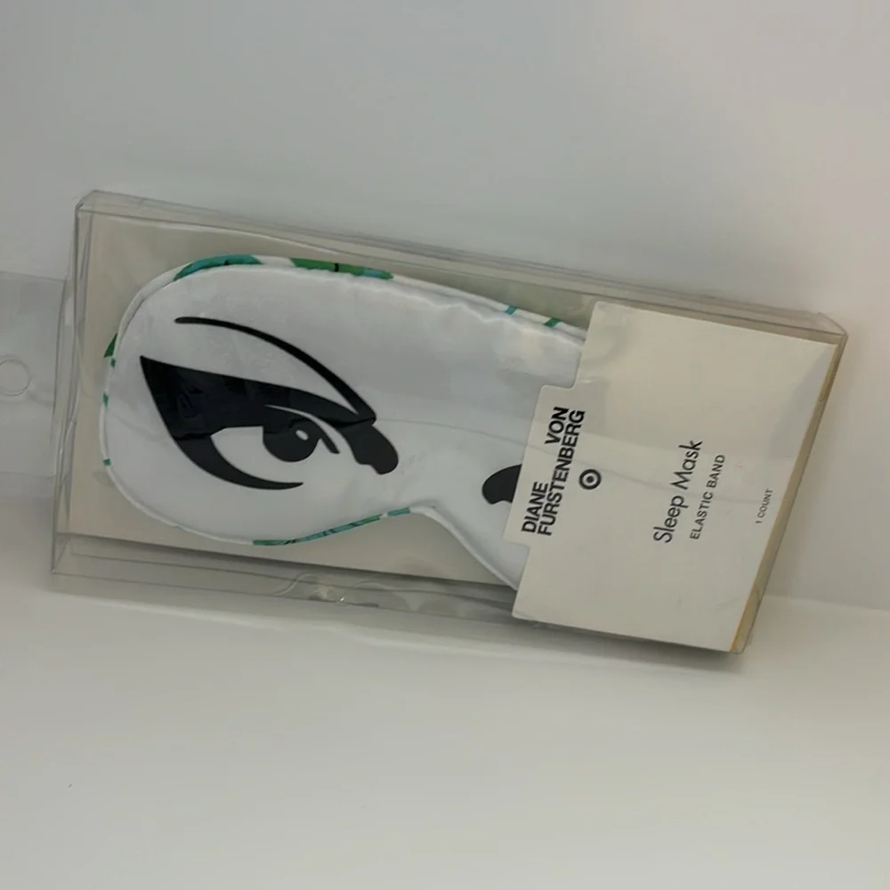 Diane Von Furstenberg LIMITED EDITION Geranium Leaf Eye Graphic Sleep Mask